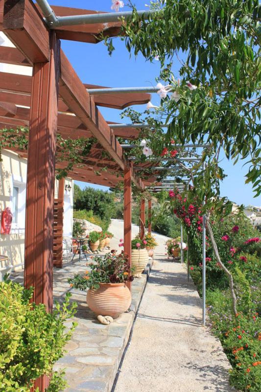 Maria'S Garden Apartments Ласси Экстерьер фото